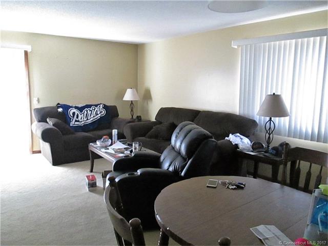 96Wynwood Dr #96, Enfield, CT 06082