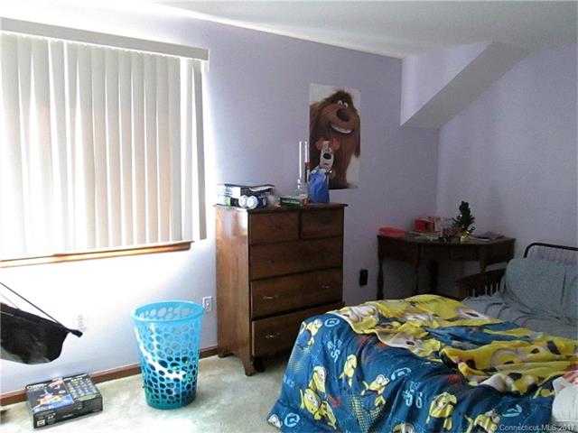 96Wynwood Dr #96, Enfield, CT 06082
