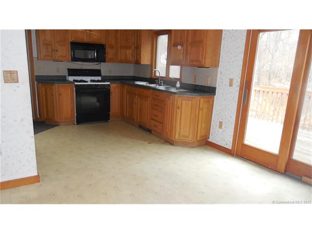 23 Arrow St, Enfield, CT 06082