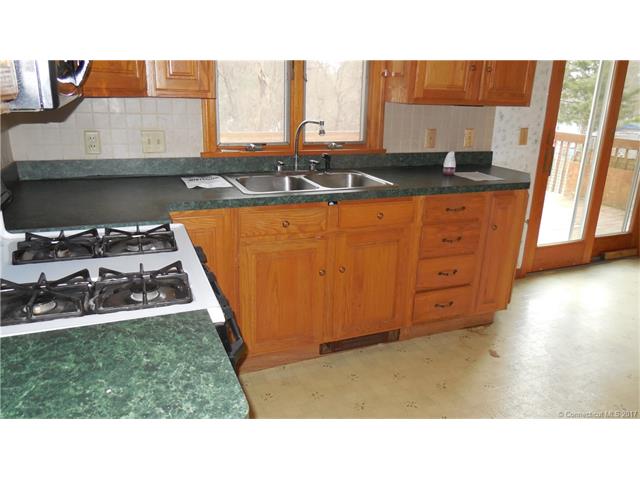23 Arrow St, Enfield, CT 06082