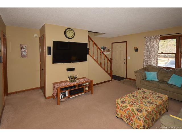188Post Office Rd #4, Enfield, CT 06082