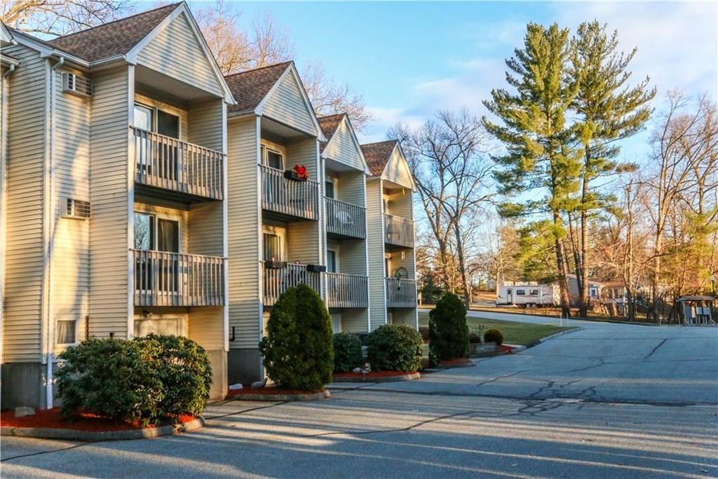 18 Cranberry Hollow, Enfield, CT 06082