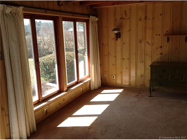 263 Brainard Rd, Enfield, CT 06082