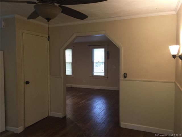 163 Elm St, Enfield, CT 06082