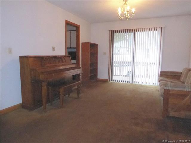 2.5 Bridges Rd, Enfield, CT 06082