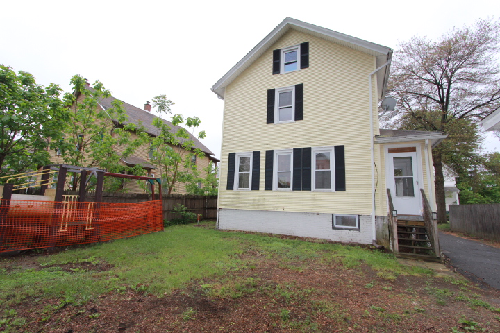 53 New King StEnfield, CT, 06082Hartford County