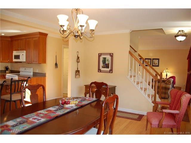 14Rolling Meadow Dr, Tolland, CT 06084