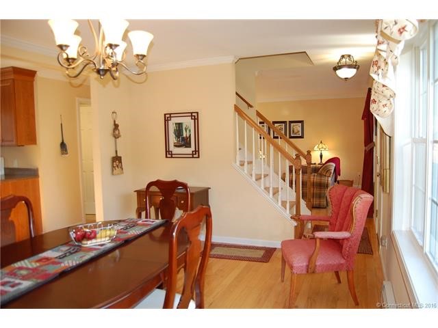 14Rolling Meadow Dr, Tolland, CT 06084