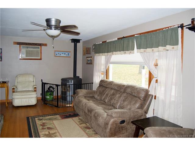 16 Russell Dr, Tolland, CT 06084