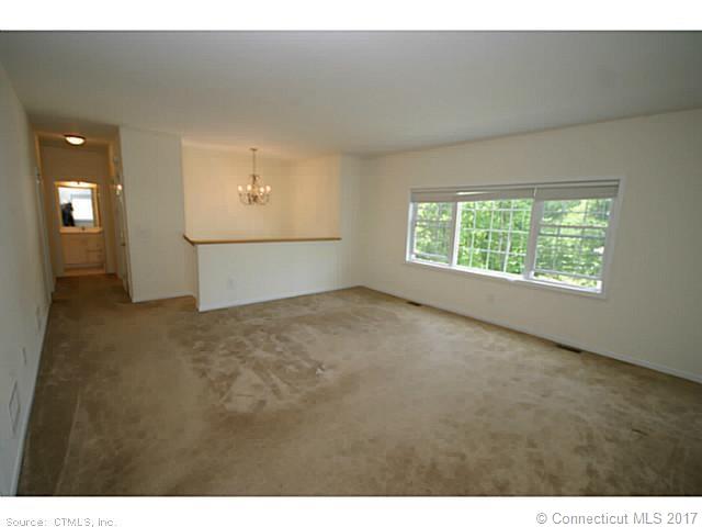 39 Belvedere Dr, Tolland, CT 06084