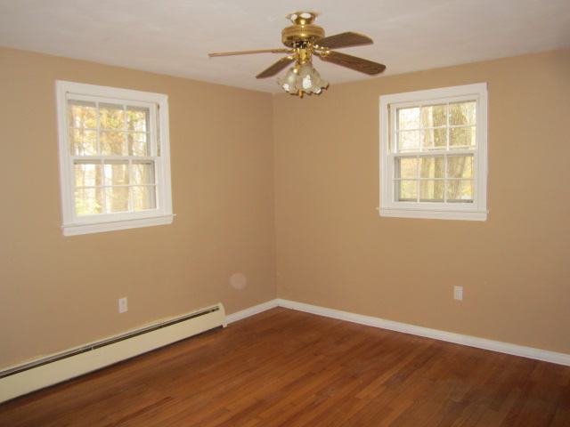 45 Glenn DrTolland, CT, 06084Tolland County