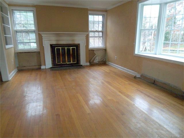 50 Lovely St, Farmington, CT 06085