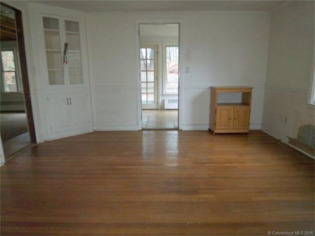 50 Lovely St, Farmington, CT 06085