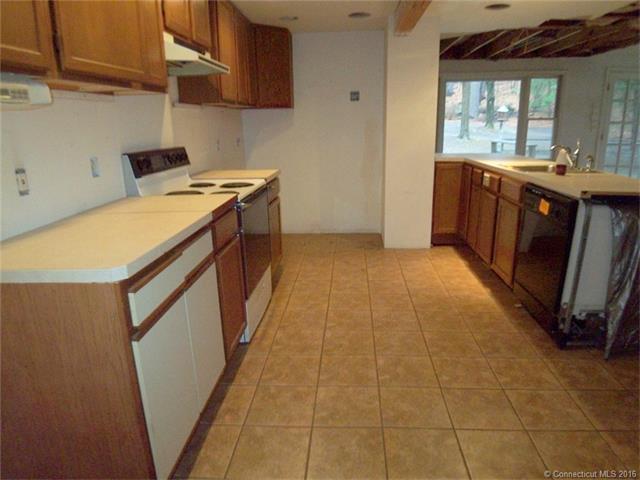 50 Lovely St, Farmington, CT 06085