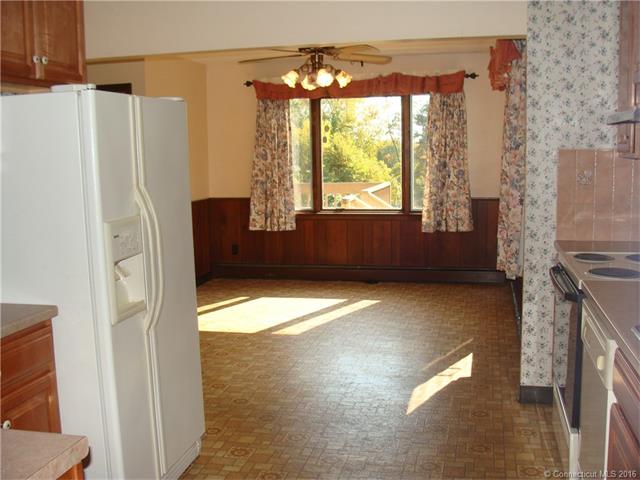 7 Prospect Hill Dr, E Windsor, CT 06088