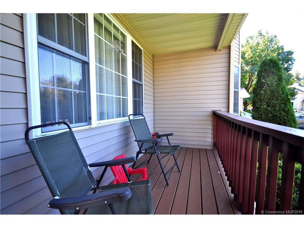 1206 Meadowview Dr, E Windsor, CT 06088