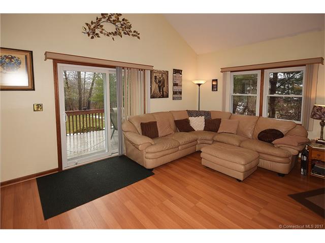 18Eileen Dr #18, E Windsor, CT 06088