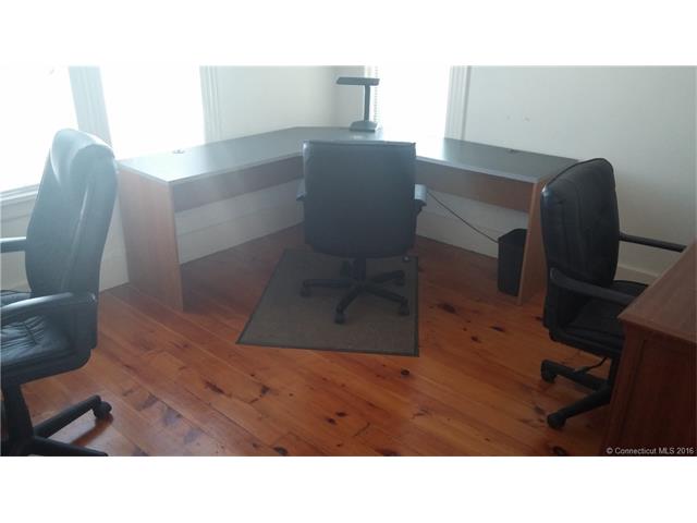 6 Spring St, Windsor, CT 06095