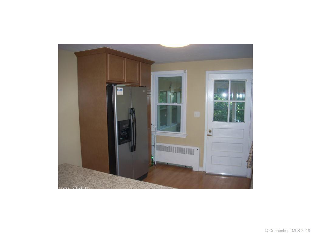 160 Matianuck Ave, Windsor, CT 06095