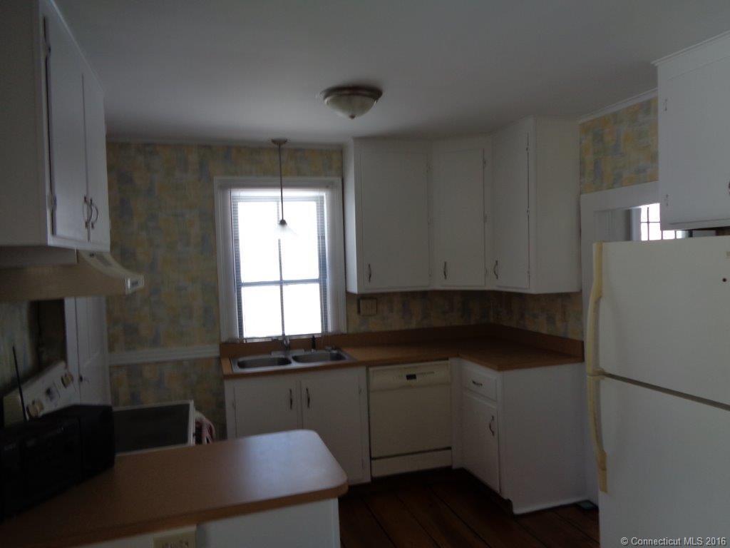 27 Park Ave, Windsor, CT 06095
