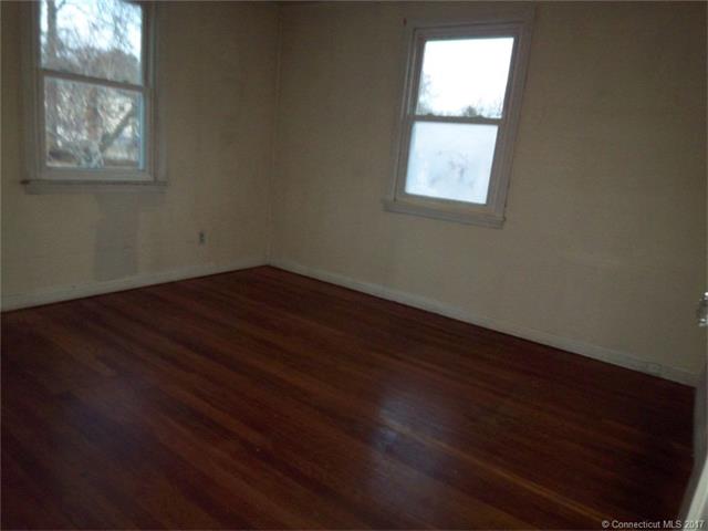99 Midian Ave, Windsor, CT 06095
