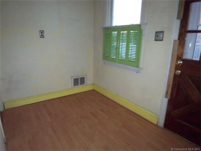 99 Midian Ave, Windsor, CT 06095