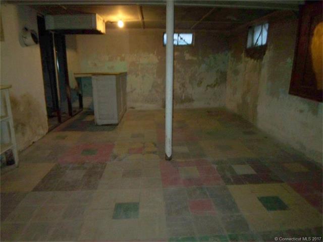 99 Midian Ave, Windsor, CT 06095