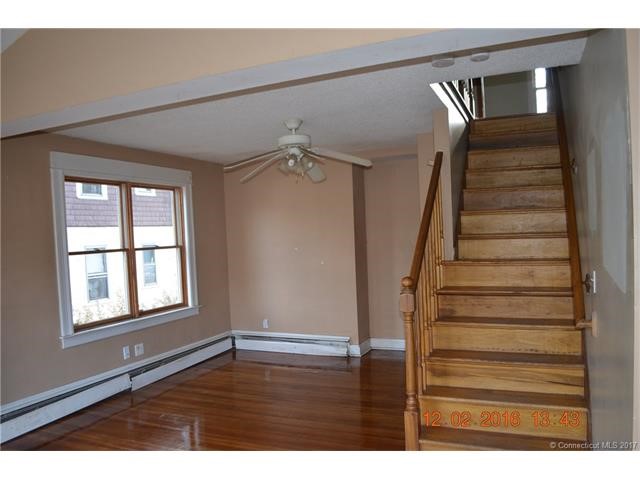 47Barber St, Windsor, CT 06095