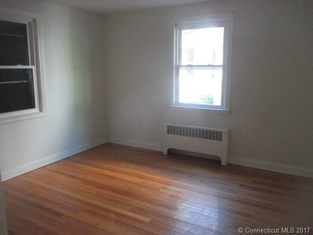 100Lovell Ave, Windsor, CT 06095