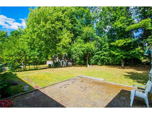 556 Bloomfield Ave, Windsor, CT 06095