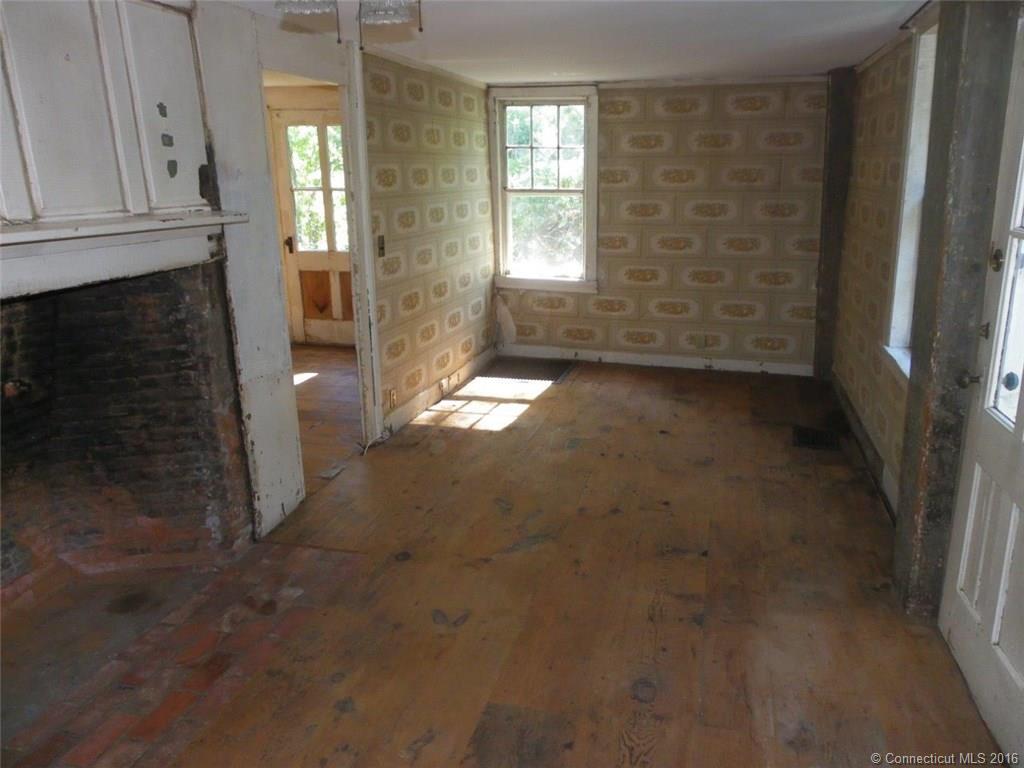 76 North Meadow Rd, Windsor, CT 06095