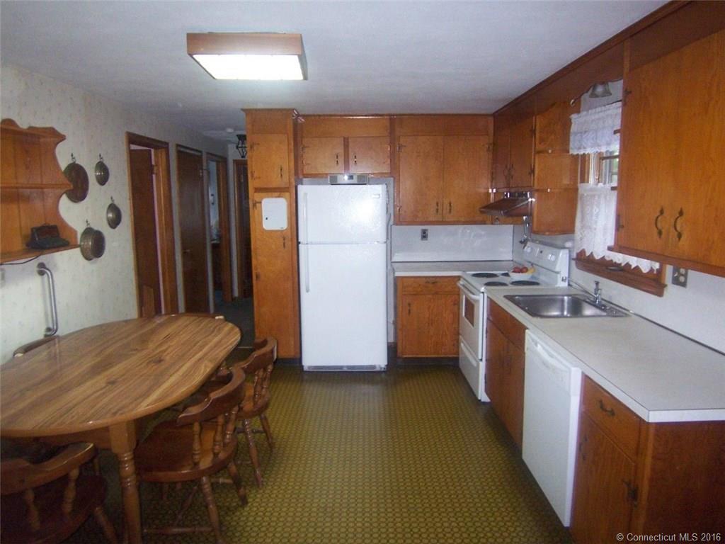 78 Columbia Rd, Windsor, CT 06095