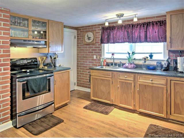 1732 Poquonock Ave, Windsor, CT 06095