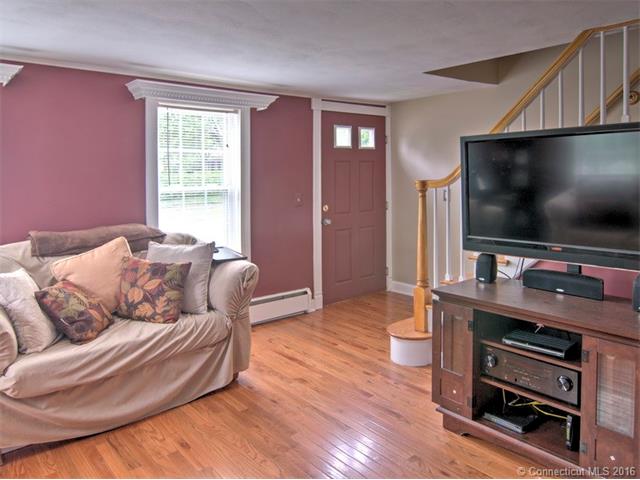 1732 Poquonock Ave, Windsor, CT 06095