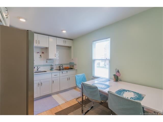 63 Faneuil St, Windsor, CT 06095