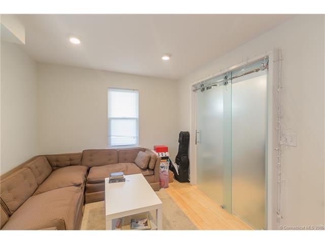63 Faneuil St, Windsor, CT 06095