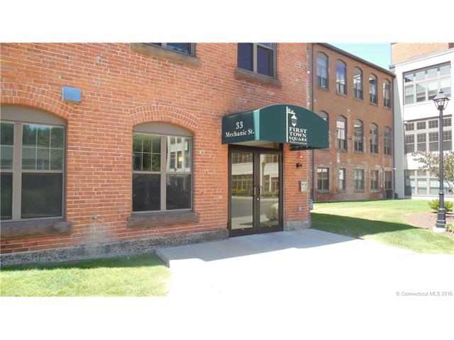 33 Mechanic St, Windsor, CT 06095