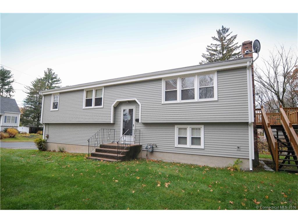 52 Giddings Ave, Windsor, CT 06095