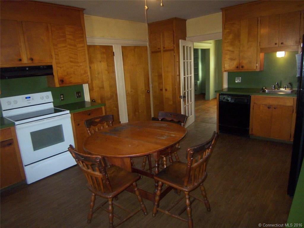 1075 Windsor Ave, Windsor, CT 06095
