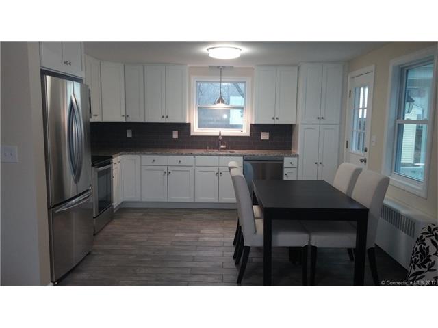 9 North Cir, Windsor, CT 06095