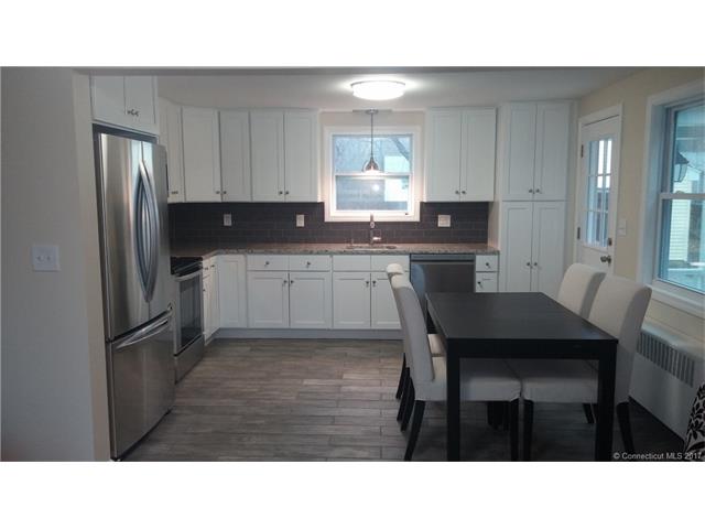 9 North Cir, Windsor, CT 06095