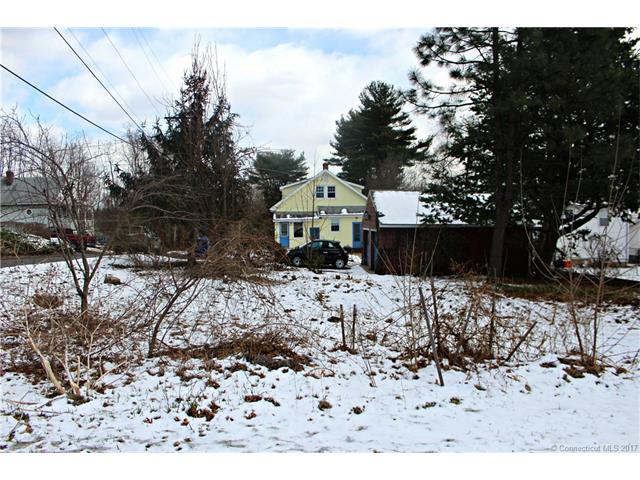 37 Irving St, Windsor, CT 06095