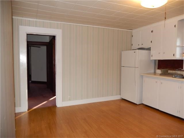 94Spring St, Windsor Locks, CT 06096