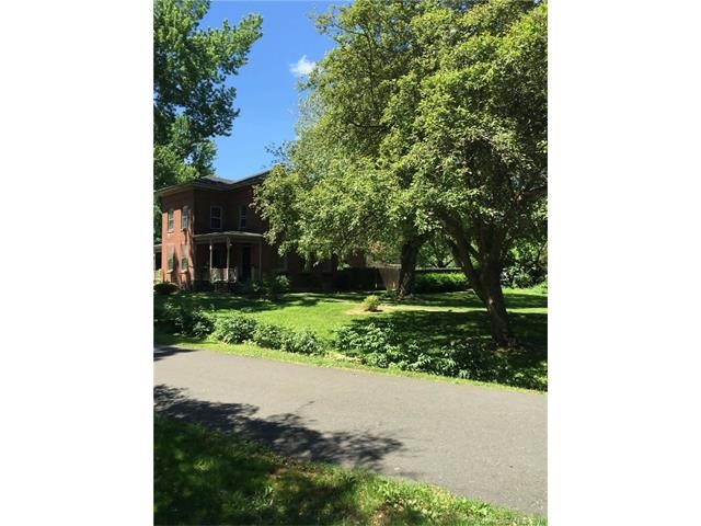 165Elm St, Windsor Locks, CT 06096