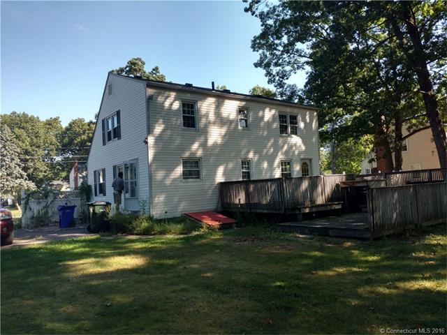 489 Ash Dr, Windsor Locks, CT 06096