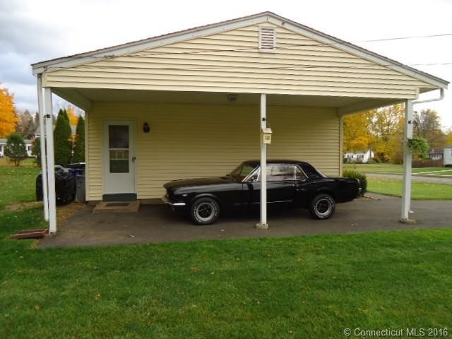 231Reed Ave, Windsor Locks, CT 06096