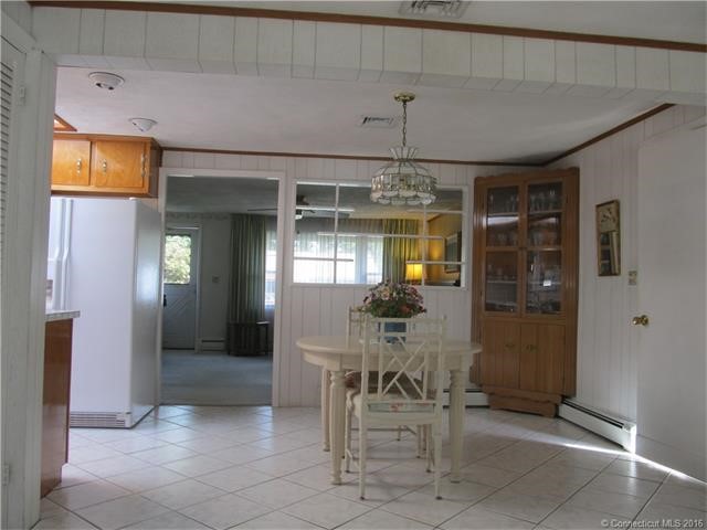 116Belaire Cir, Windsor Locks, CT 06096