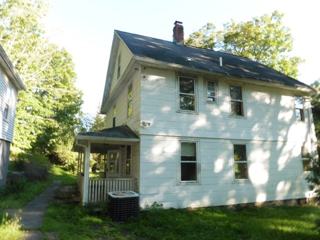 203 Old New Hartford Rd, Winchester, CT 06098