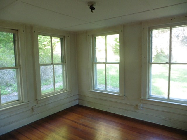 203 Old New Hartford Rd, Winchester, CT 06098