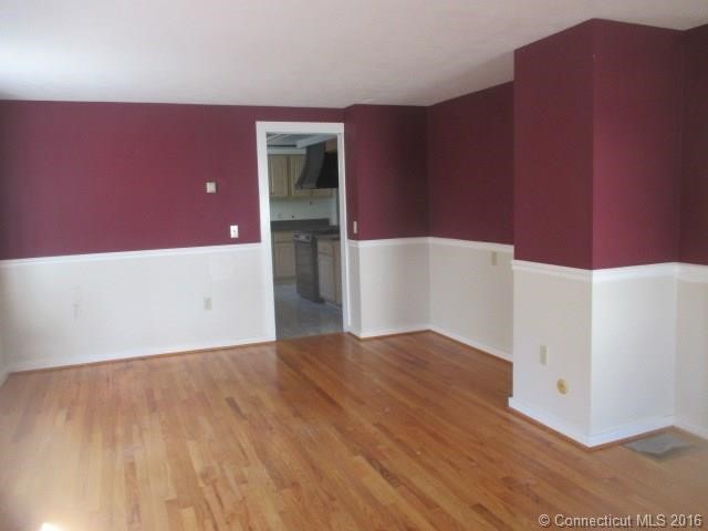 49Woodruff Ave, Winchester, CT 06098
